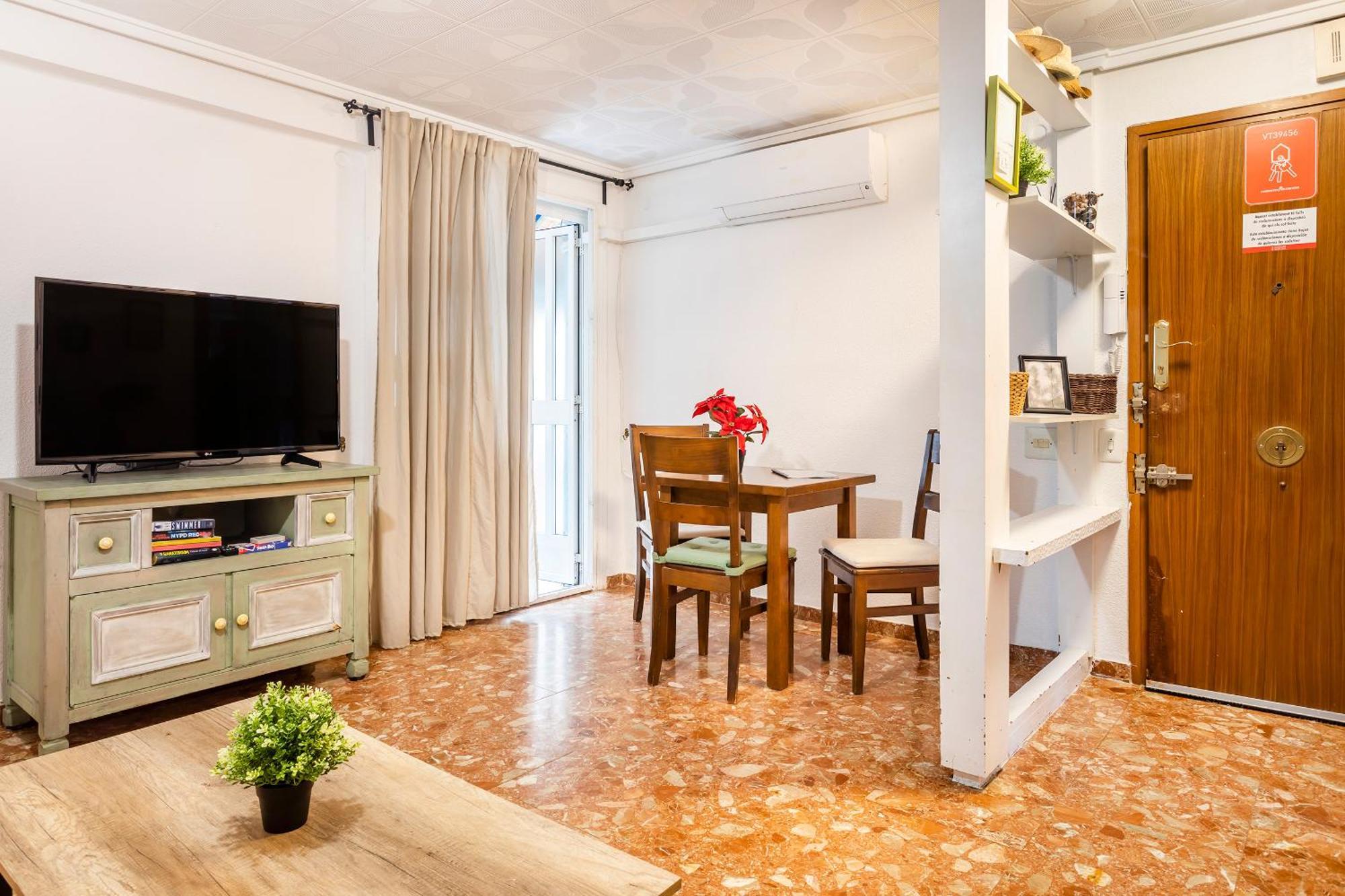 Big Apartment At Beach With Terrace บาเลนเซีย ภายนอก รูปภาพ